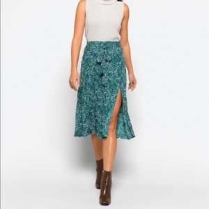 Never worn saige pleated midi skirt